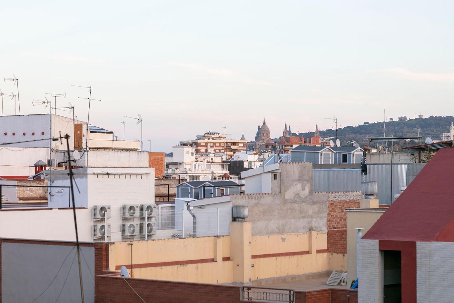 Bonito Piso Cerca Del Campo De Futbol De Barcelona Apartment L'Hospitalet de Llobregat Bagian luar foto