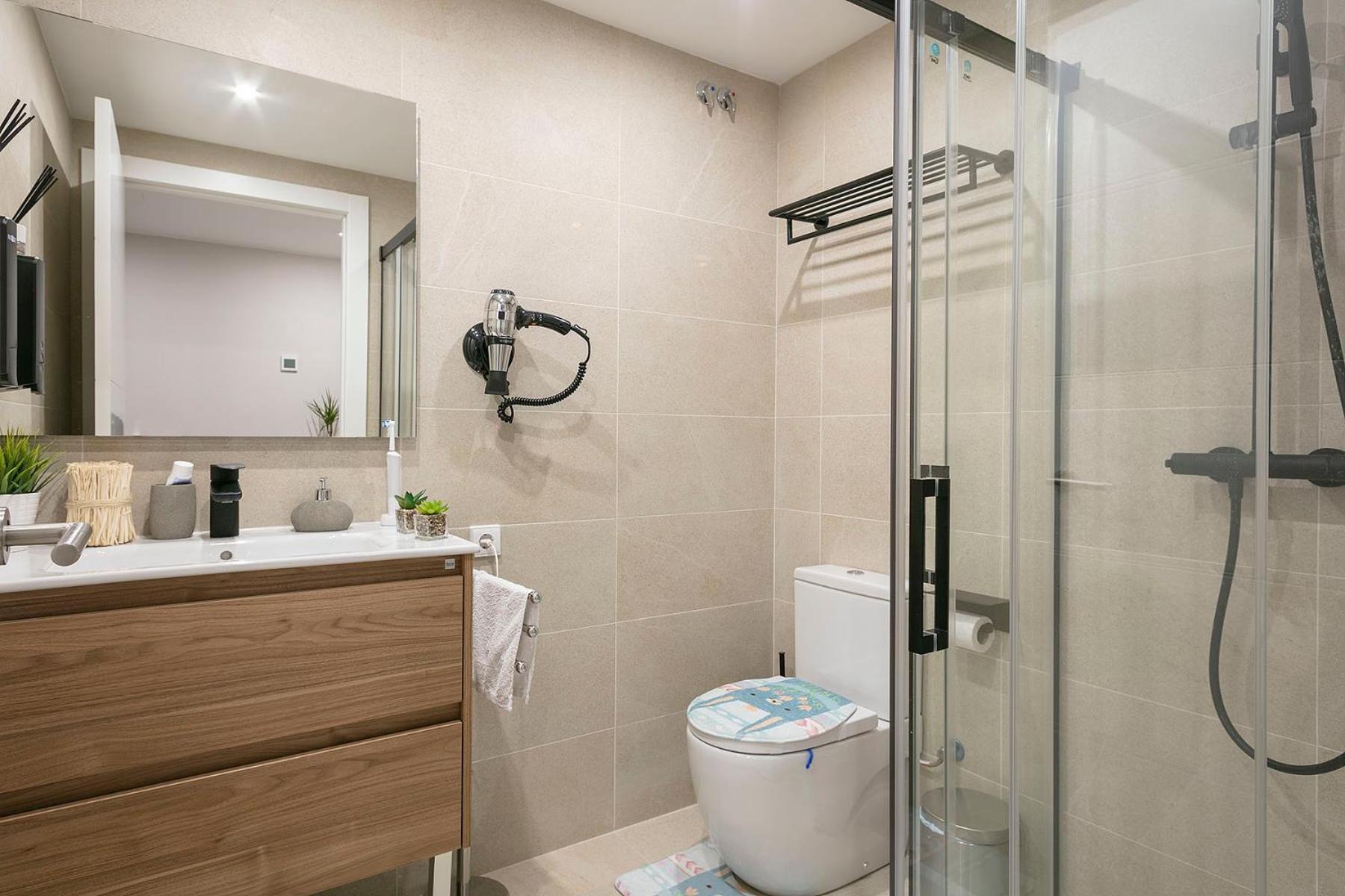 Bonito Piso Cerca Del Campo De Futbol De Barcelona Apartment L'Hospitalet de Llobregat Bagian luar foto